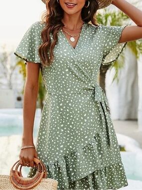 Naggoo Green Wrap Dress ruffled White Spot Print stretch small NEW